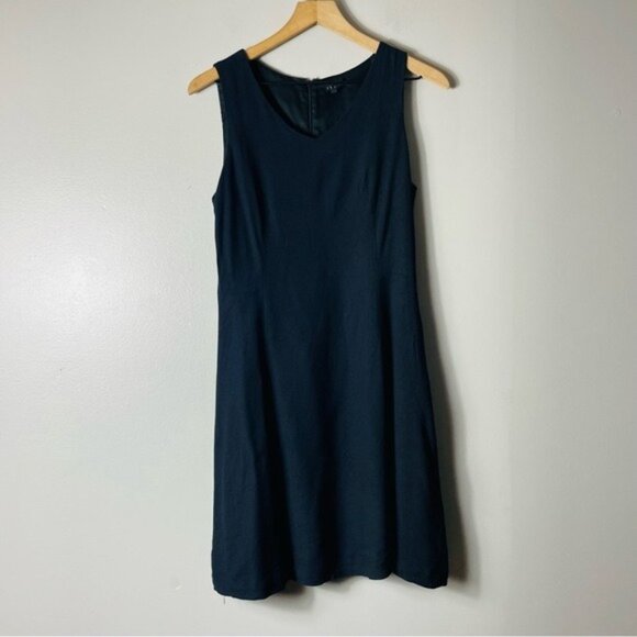 Theory Dresses & Skirts - Theory Navy Blue V-neck Sleeveless Dress